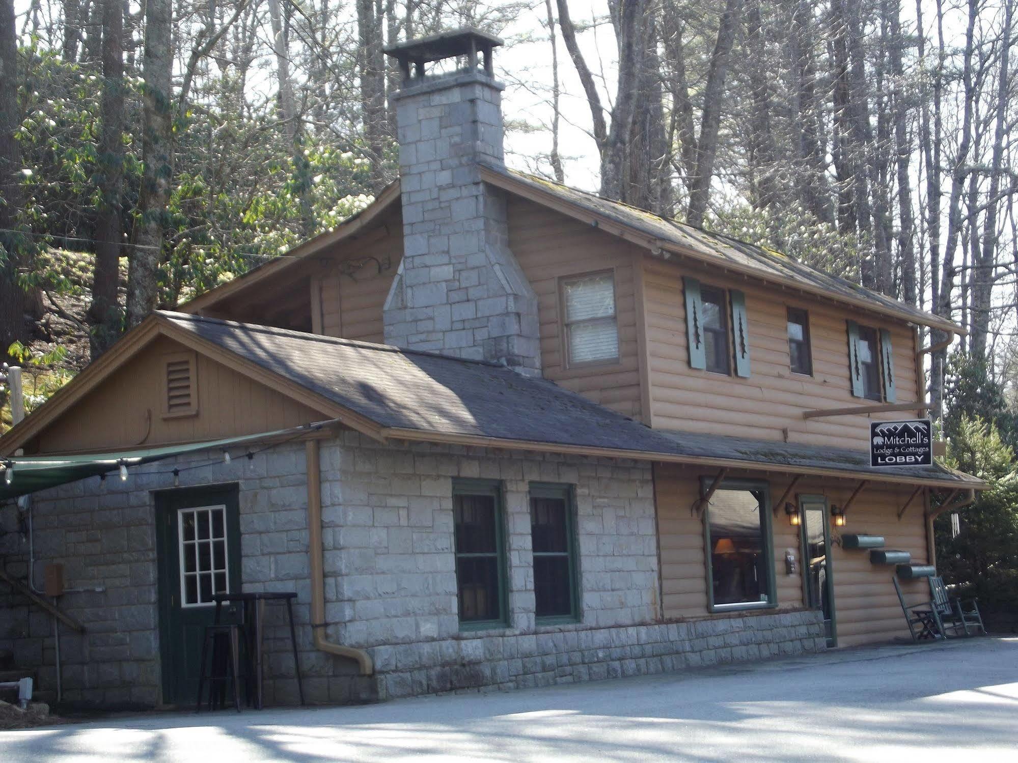 Mitchell'S Lodge And Cottages Highlands Exterior photo